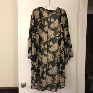 Black Floral Kimono